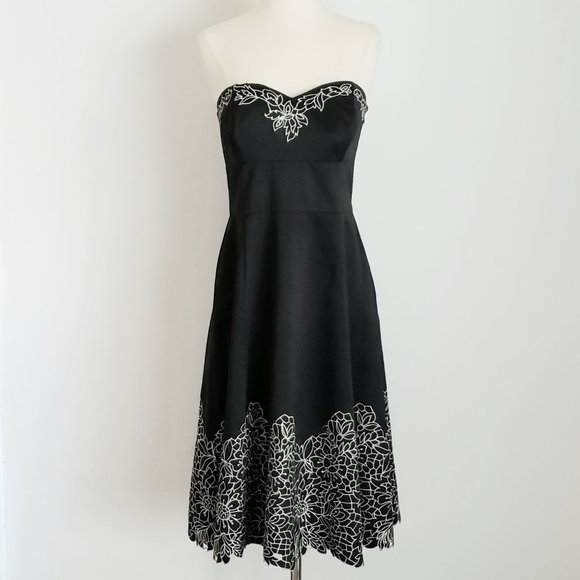 White House Black Market Dresses & Skirts - WHBM Satin & Floral Embroidered Strapless Dress
